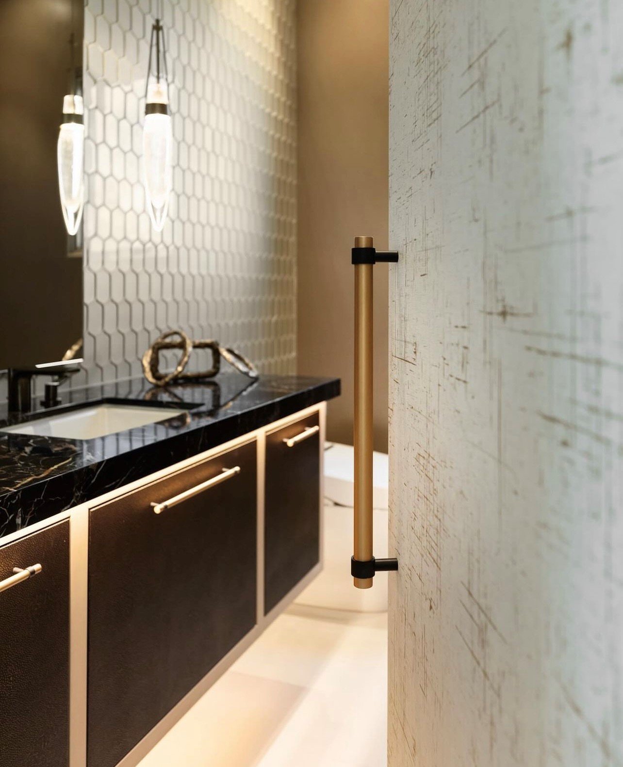 1307, 1308, 1309 & 1310 Pull Series - Colonial Bronze