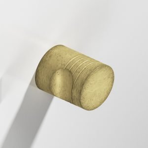 Colonial Bronze 104 105 9 in Distressed Antique Brass (D5)