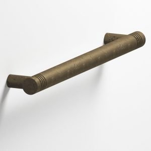 Colonial Bronze Series 413 414 415 32 in Distressed Oil Rubbed Bronze (D10B)